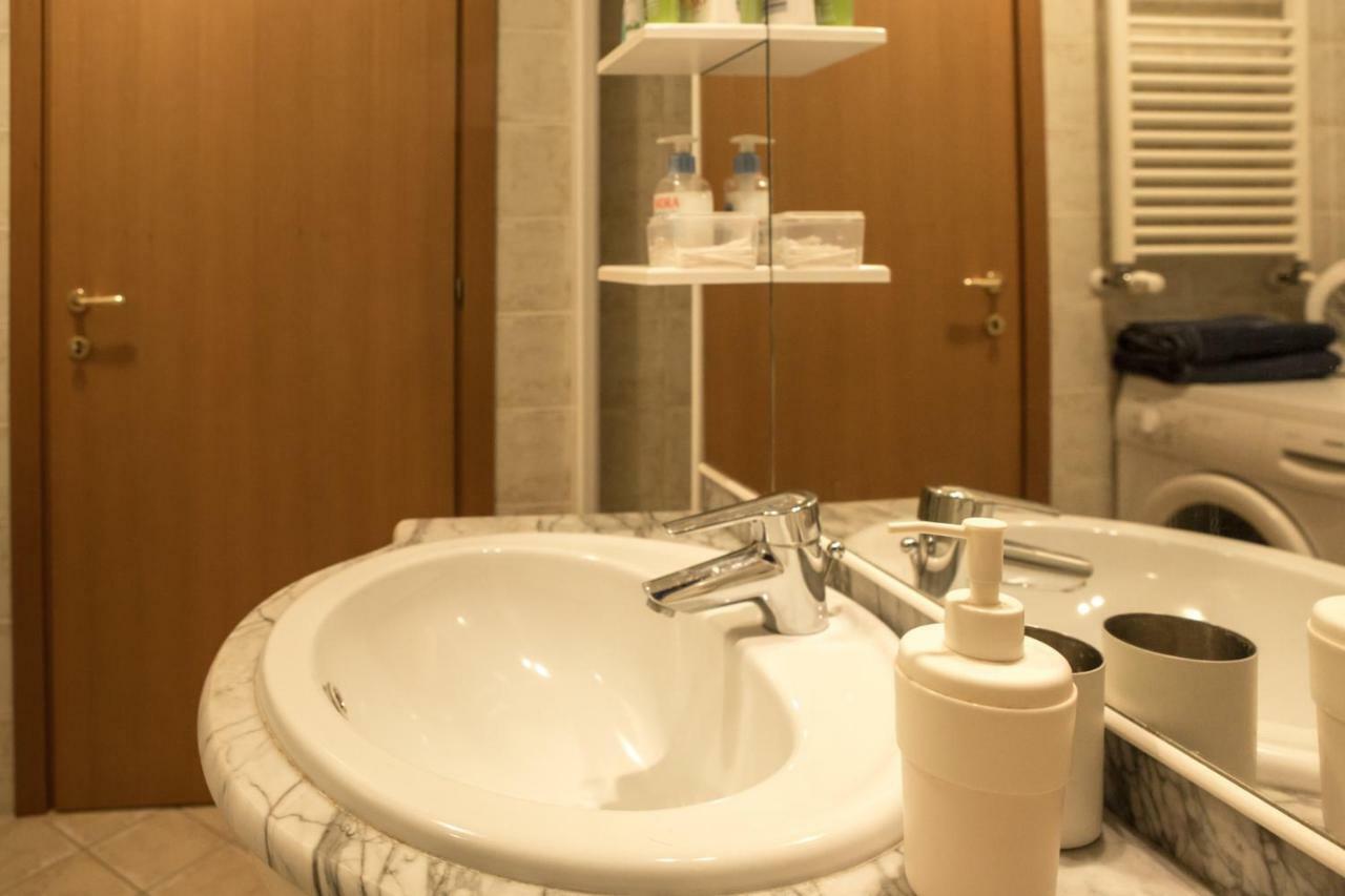 Appartamento Casa Rosa Luisago Esterno foto
