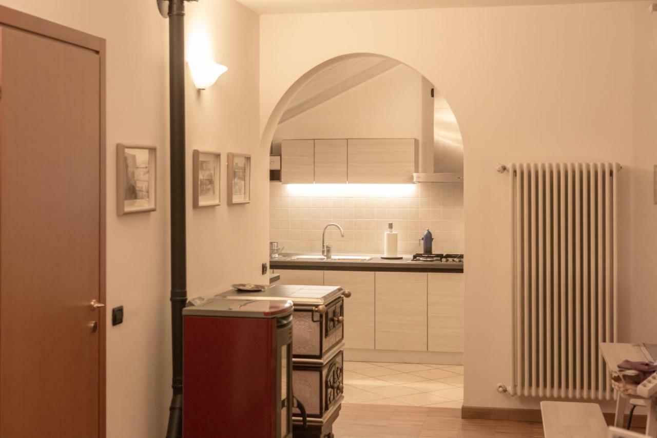 Appartamento Casa Rosa Luisago Esterno foto